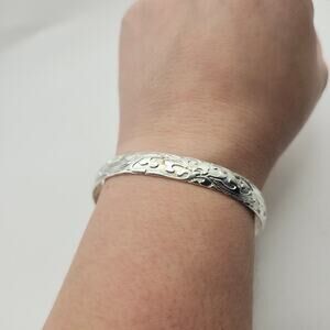 Marked 999 Fine Silver Floral Engraved Adjustable Open Cuff Bangle Bracelet